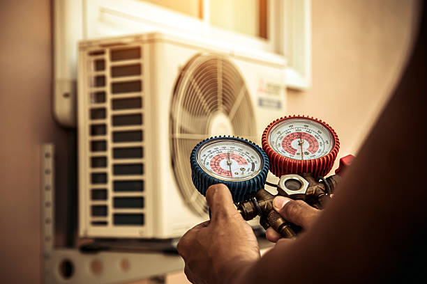 Professional Heat Pump Repair technician working in Dawson, MN